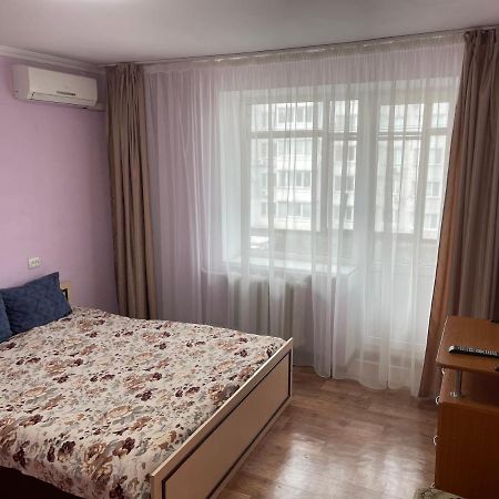Апартаменты На Гоголя,460 Cherkasy Ngoại thất bức ảnh